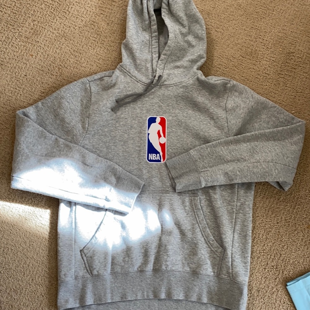 Nike an hoodie